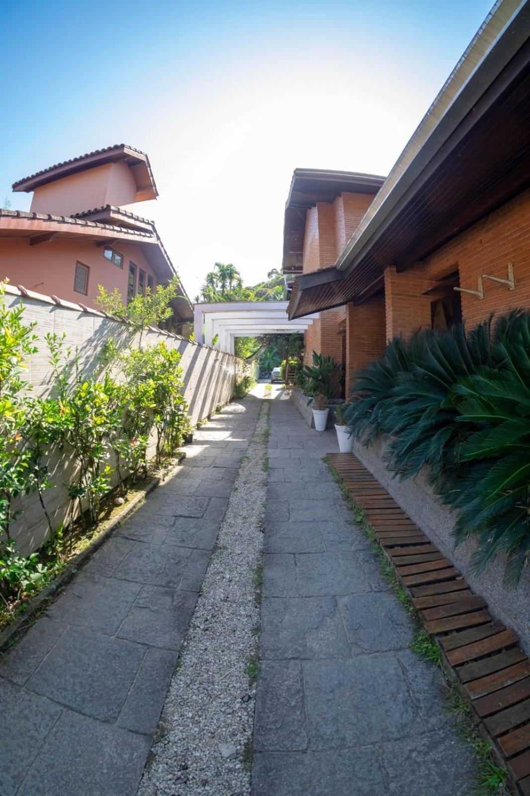 Hostel Trópico de Capricórnio - Vermelha do Centro Ubatuba Exterior foto